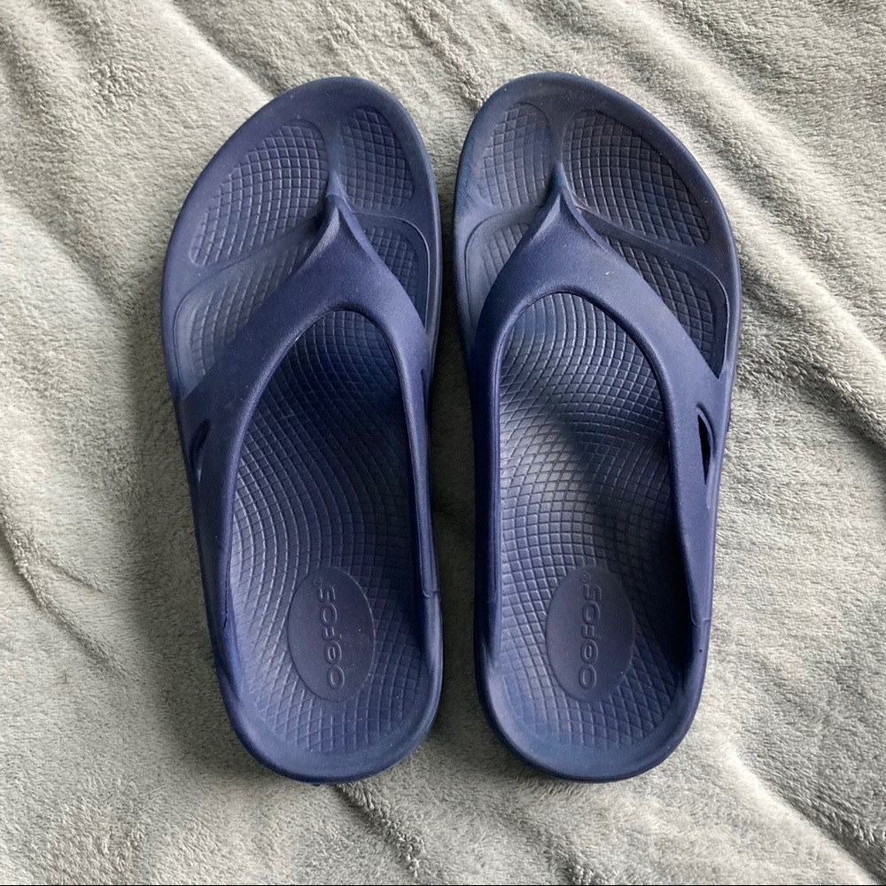 Oofos Recovery Sandals side 8